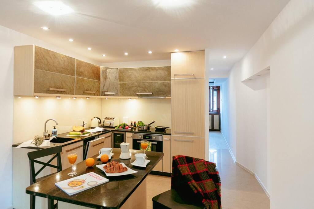 Apartment In The Heart Of Warsaw! Exterior foto