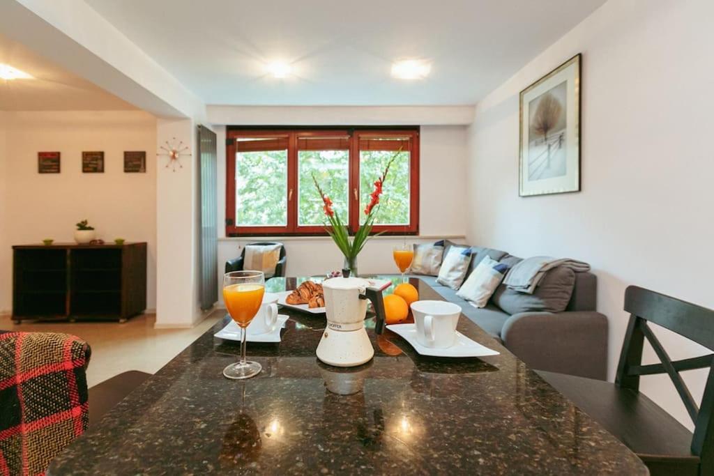 Apartment In The Heart Of Warsaw! Exterior foto